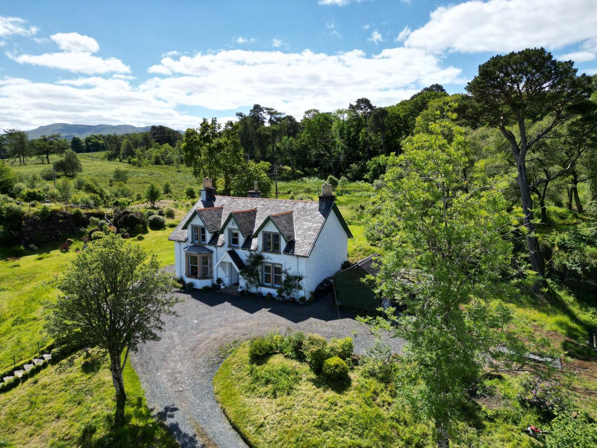 Glenaros Lodge Salen  Kültér fotó